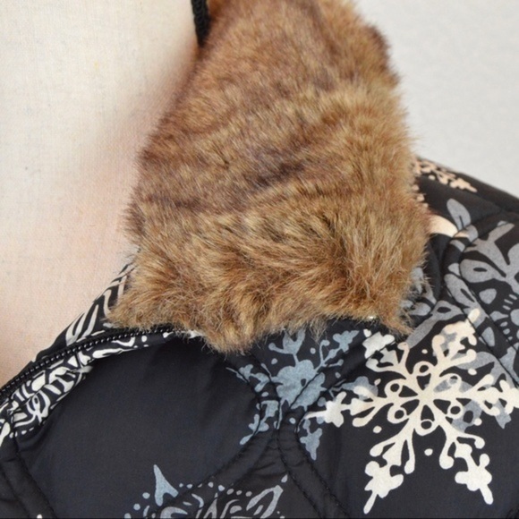 Eddie Bauer Goose Down Snowflake‎ Print Faux Fur Winter Jacket, Small - Picture 6 of 13